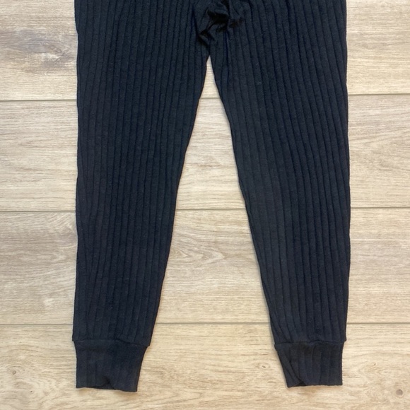 Michael Stars | Rex |‎ Ribbed V neck Jumpsuit - Picture 11 of 16